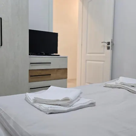 White Magic Apartment Warna