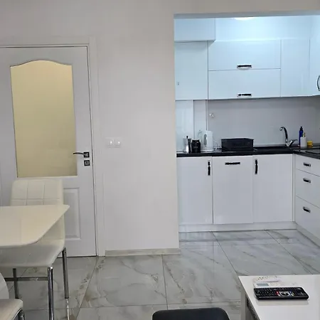 Apartment White Magic *